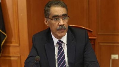 نقيب الصحفيين: بدل التكنولوجيا بماكينات الصرف اليوم بعد التواصل وزير المالية