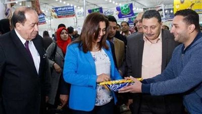 محافظ دمياط تفتتح معرض 