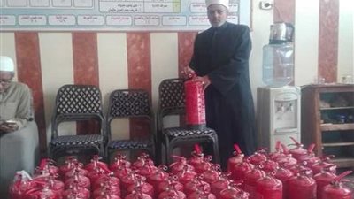 لمبات كهرباء وصنابير موفرة وطفايات حريق بجميع مساجد بني سويف