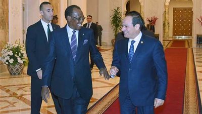 الرئيس السيسي يبحث مع نظيره التشادي القضايا الثنائية والإقليمية