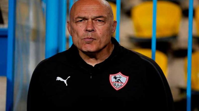 رئيس الزمالك يعنف