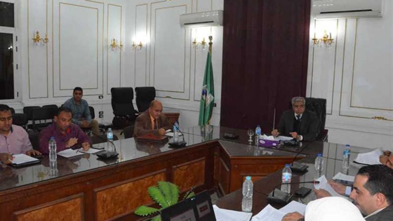 محافظ المنيا يتابع