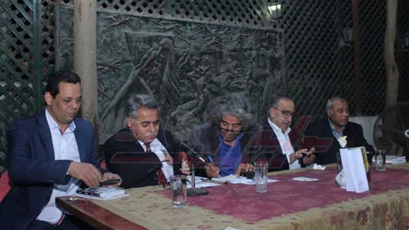 مثقفون يناقشون رواية