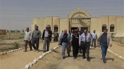 رئيس جامعة المنيا يتفقد مركز البحوث والتجارب والزراعية بـ