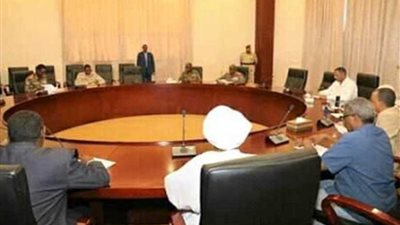 السودان: تشكيل مجلس انتقالي سيادي يضم مدنيين وعسكريين