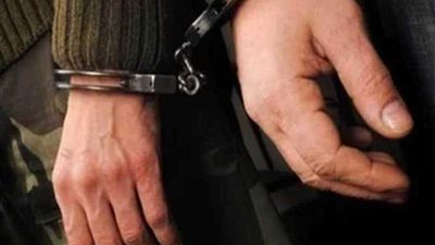 ضبط عاطل اشترك مع آخر لسرقة مركبة 