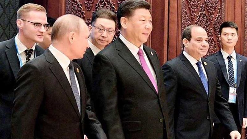 واثق الخطوة يمشي