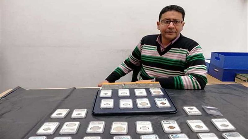 جمارك مطار برج العرب