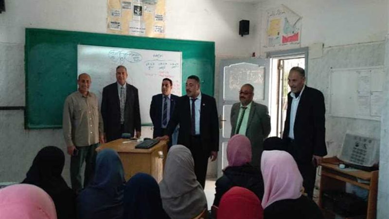 وصول قافلة تعليمية