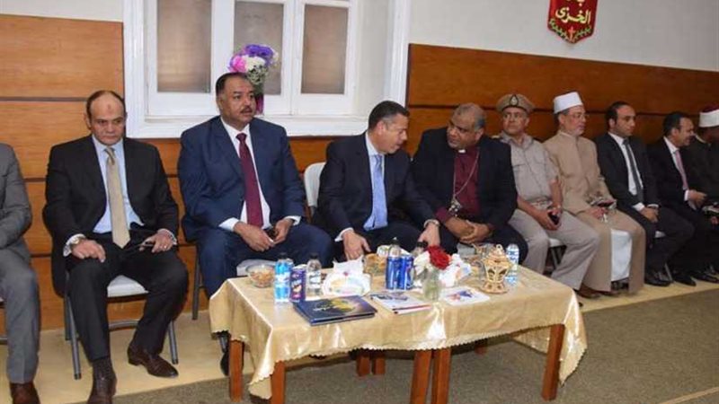 محافظ بني سويف يزور