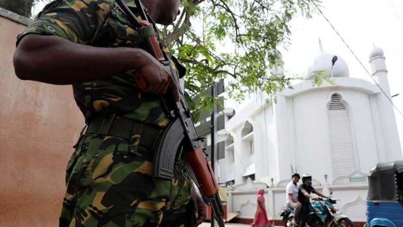 الشرطة تداهم أحد