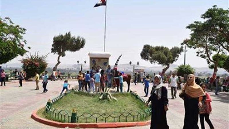 إقبال كبير على الكورنيش