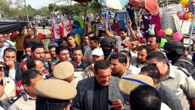 أبناء البحيرة يحتفلون بشم النسيم فى الحدائق والمتنزهات