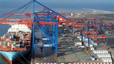 شحن ٤٣٥٠ طن صودا كاوية وتداول ٢٨ سفينة بموانئ بورسعيد