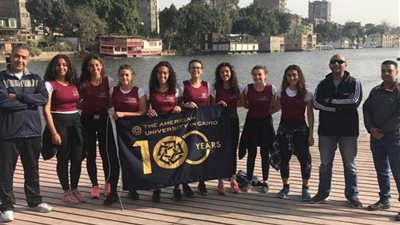 لأول مرة.. بنات الجامعة الأمريكية يحصدن ذهب التجديف في بطولة الجامعات رقم 46