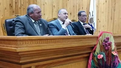 لجان بإدارات ومدارس القاهرة لمتابعة امتحانات 