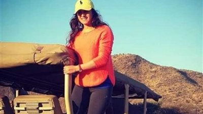 شاهد .. نور الشربيني نجمة الاسكواش بعيدا عن المضرب