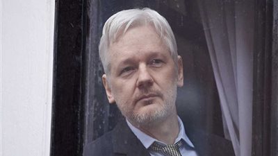 حكم بحبس مؤسس ويكيليكس 50 أسبوعا