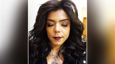 ناهد السباعي تنام على طريقة الخيل في كواليس 