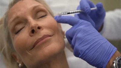 مركز تجميل أمريكي يصيب رواده بـ