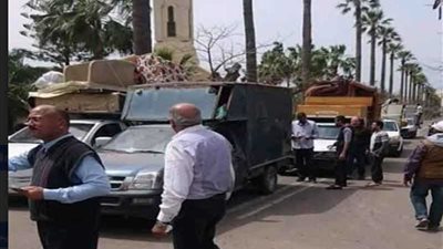 إخلاء كبائن شاطئ عايدة بالمنتزه