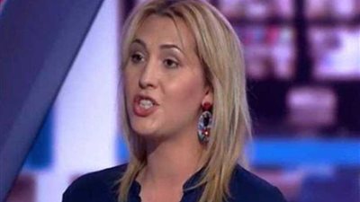 صحفية إيطالية: الميليشيات تهدد حياة المدنيين بالاختباء وسط طرابلس