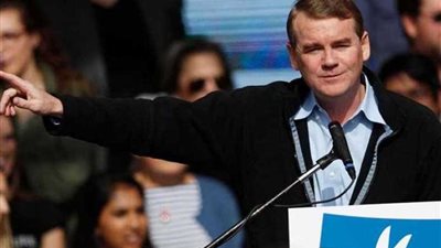 السناتور الديمقراطي مايكل بينت يخوض انتخابات الرئاسة الأمريكية القادمة