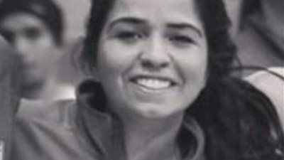 الخطيب وحسن حمدي والعامري فاروق في جنازة لاعبة يد الأهلي نور كمال