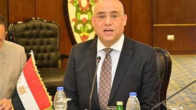 وزير الإسكان يستعرض مشروعات إنتاج البيوجاز والأسمدة في كفر الشيخ
