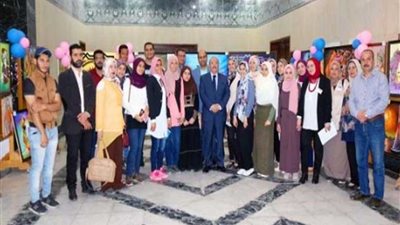 رئيس جامعة طنطا يفتتح معرض الفنون التشكيلية ويكرّم الفائزين