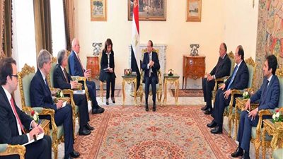 السيسي: ندعم وحدة المؤسسة العسكرية لاستعادة الشرعية والاستقرار والأمن بالأراضي الليبية