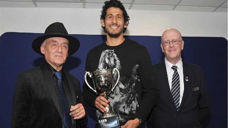 أحمد حجازي يفوز بجائزة