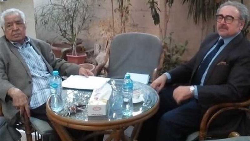 رئيس اتحاد الكتاب