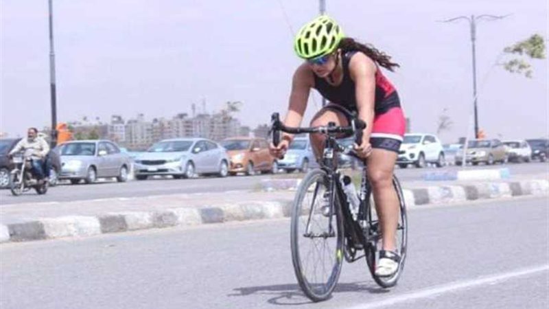 مرام ياسر نجم الترياثلون