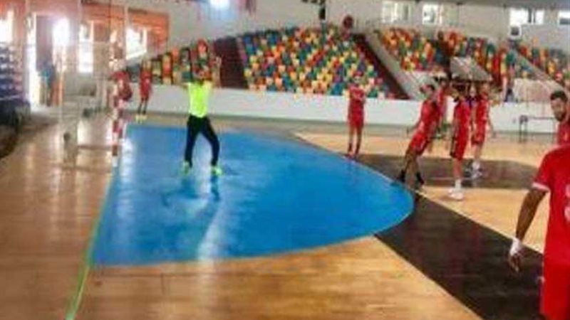 صالة أكتوبر تستضيف