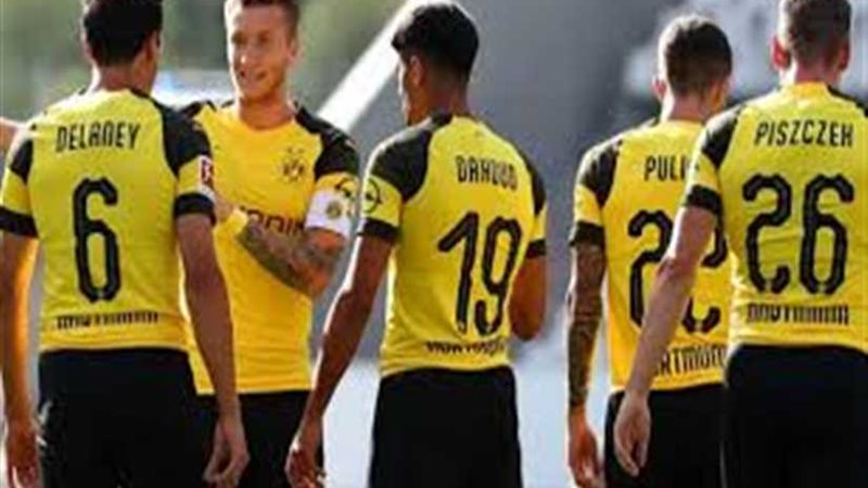 دورتموند يخسر نقطتين