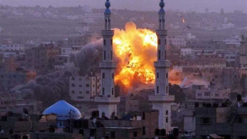 إصابة فلسطينيين وتدمير