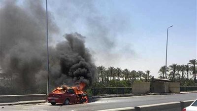 كثافات مرورية عالية بمحور أكتوبر بعد اشتعال سيارة ملاكي