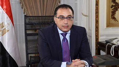 رئيس الوزراء يتابع الموقف التنفيذي لمشروعات السكك الحديدية والطرق والكباري