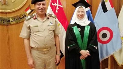 باحثة تحصل على ماجستير في الاستراتيجية القومية بامتياز