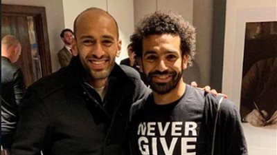 بالصور.. نجم الإسكواش يحتفل مع صلاح بتأهل ليفربول لنهائي دوري أبطال أوروبا