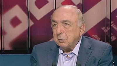 كاتب لبناني: مصر تعمل من أجل السلام وتتجه إلى إقامة دولة النمو والكفاية