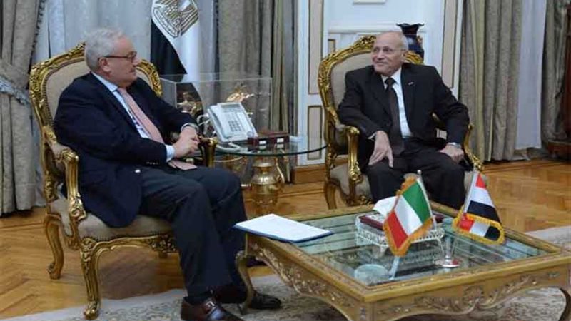 العصار يبحث مع السفير