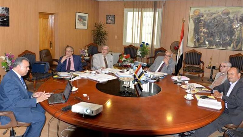 مقابلات شخصية للمرشحين