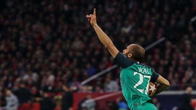 توتنهام يشعل حماس مدرجات أمستردام بهدفين في 4 دقائق