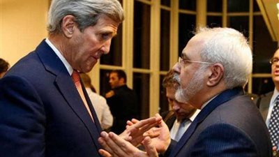 ترامب يطالب بمحاكمة جون كيري بعد 