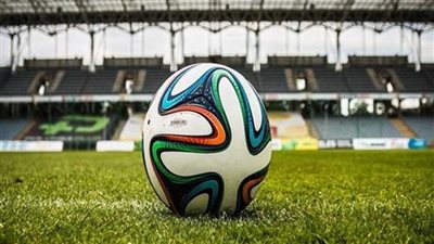 تعرف على القنوات الناقلة ومواعيد مباريات اليوم الجمعة