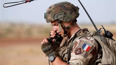 مقتل جنديين فرنسيين خلال عملية إنقاذ 4 رهائن في بنين