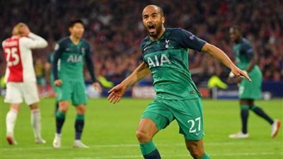 لوكاس مورا يفوز بائزة 