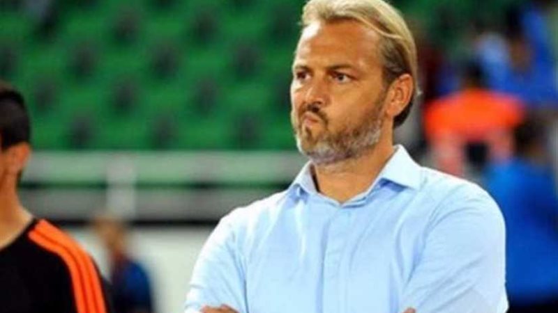 المدير الفني لمنتخب